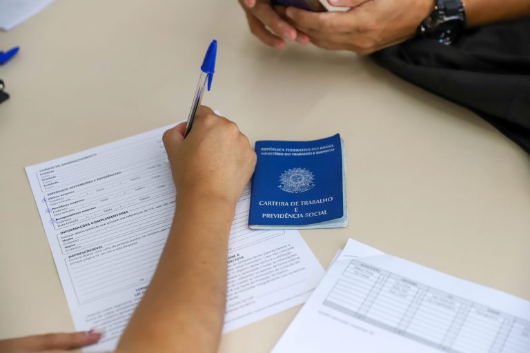Mutirões de emprego oferecem mais de 180 vagas em São José dos Pinhais