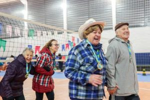 Festival Esportivo da Pessoa Idosa celebra cultura junina em São José dos Pinhais