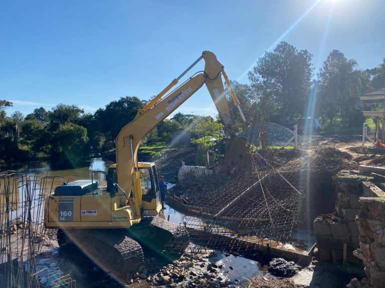 Obra do vertedouro da Lagoa do Pedon, no Guatupê, segue em execução