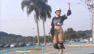 Skatista na etapa paranaense de skate