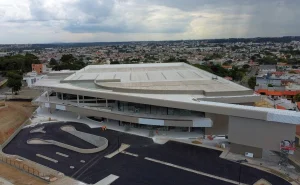 Novo shopping de Curitiba deve inaugurar em agosto