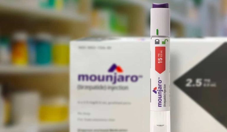 embalagem e ampola de Mounjaro, rem&eacute;dio para diabetes usado para emagrecimento