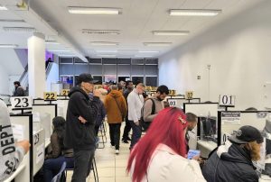 Mutirão oferta vagas de emprego para migrantes e refugiados em Curitiba