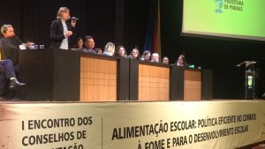 Deputada Luciana Rafagnin (PT) participa do I Encontro dos Conselhos de Alimentação Escolar da Região Sul