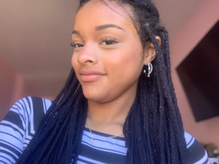 Desaparecida!   Mistério em Curitiba: menina de 12 anos desaparece após sair de casa   24/07/2025 - 10:08