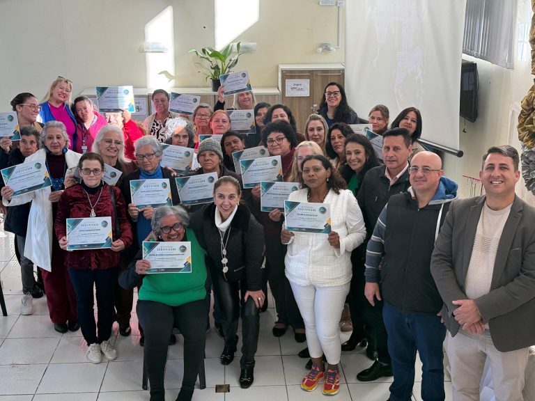 Curso de bijuteria forma alunas em São José dos Pinhais com foco em empreendedorismo e geração de renda