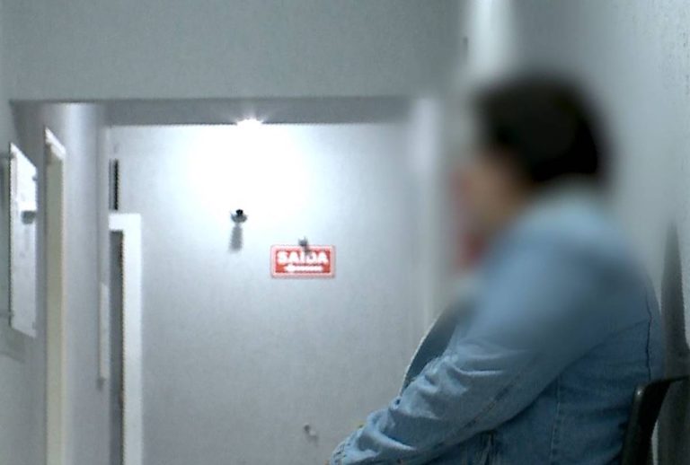 Denúncia graveFalso psicólogo: homem é acusado de exercício ilegal da profissão em Curitiba