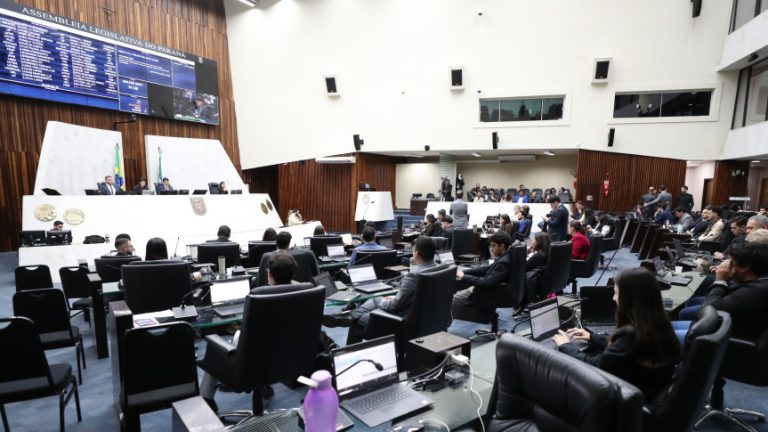 Comunicação PU 2025: Deputados universitários aprovam medida para monitorar ocupações em áreas de risco