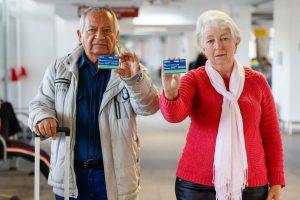 Carteira da Pessoa Idosa: veja como tirar o documento de graça no mutirão em Curitiba