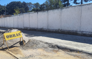 Rua Coronel Luiz Victorino Ordine recebe calçada nova e readequação de vagas de estacionamento