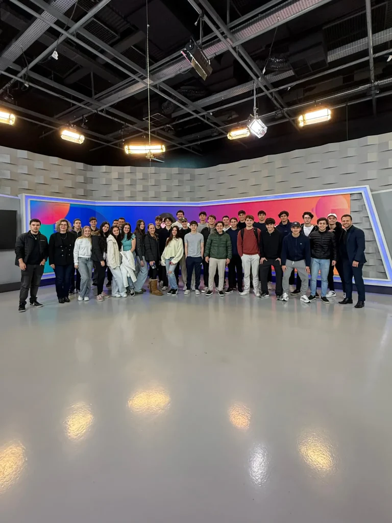 Grupo Massa recebe alunos de Negócios Digitais da FAE