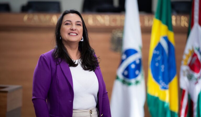 Professora &Acirc;ngela