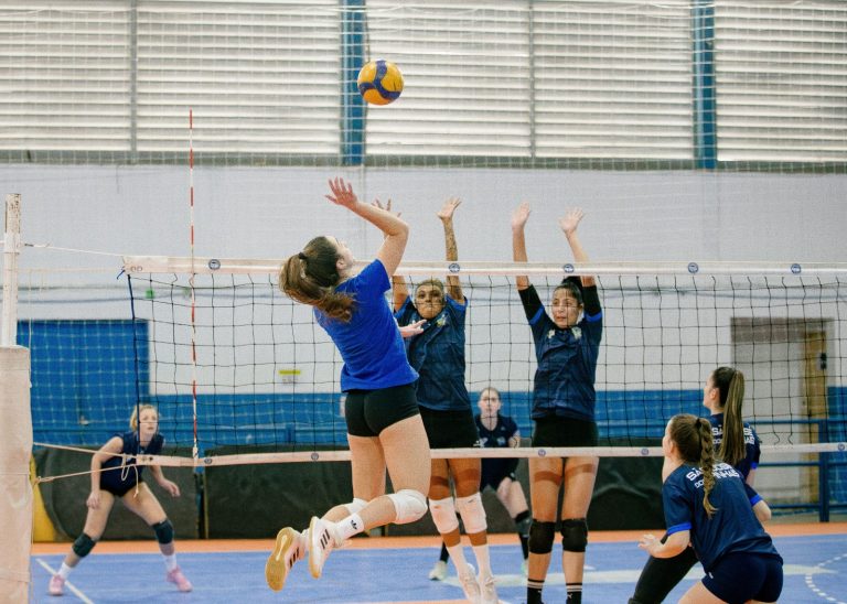 Semifinal da Superliga C de Vôlei Feminino acontece nesta quarta-feira (6) em São José dos Pinhais