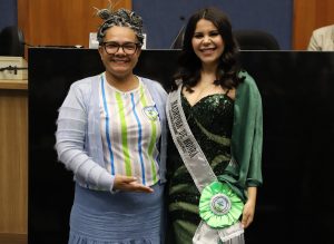 Câmara Municipal realiza homenagem à Escola de Samba Asas de Prata