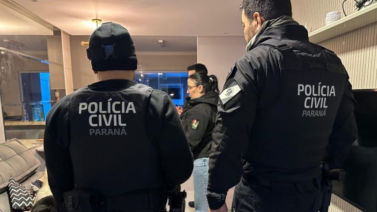 Gerente suspeita de ajudar hackers a desviar R$ 22 milhões de empresa é presa em Araucária