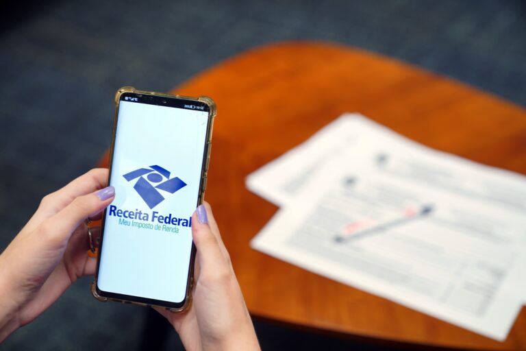 IRPF 2025: mais de 26 mil paranaenses estão contemplados no 5º lote; veja como consultar