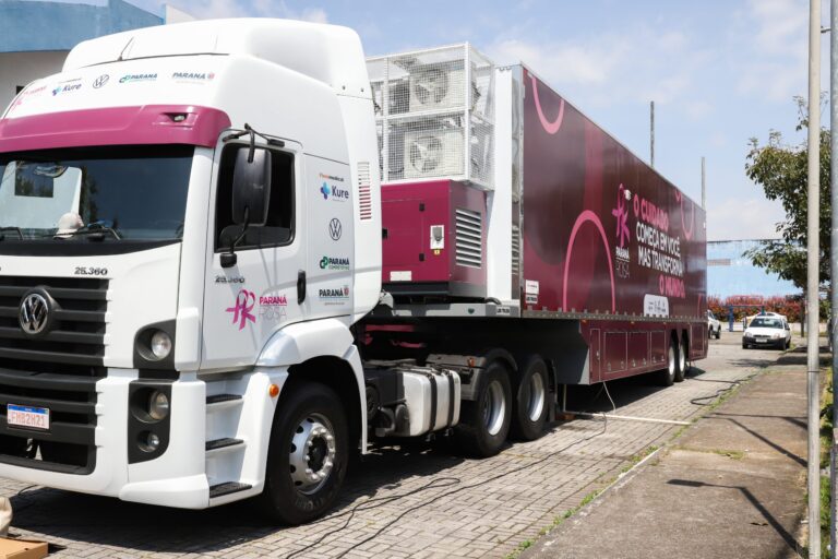 Carreta Saúde da Mulher chega a São José dos Pinhais com atendimentos gratuitos até sábado