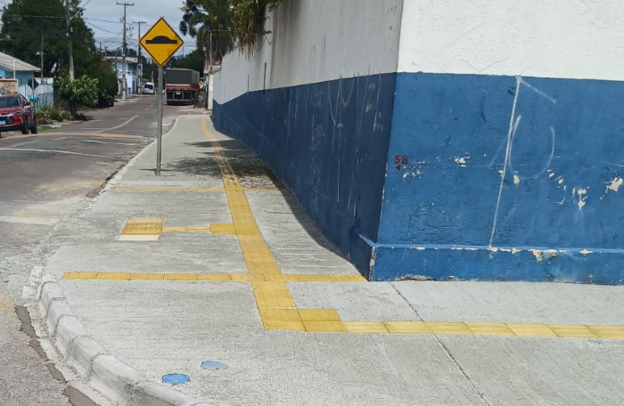 Escolas municipais de São José dos Pinhais recebem novas calçadas acessíveis