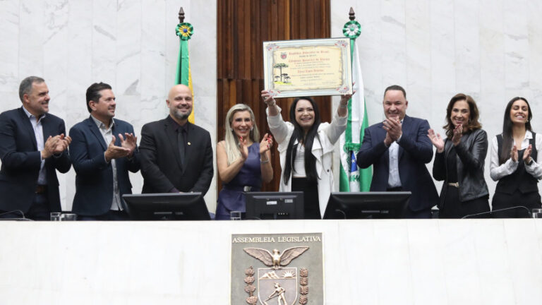 Empresária Tânia Lopes Anselmo é a mais nova Cidadã Honorária do Estado do Paraná