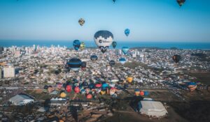 festival de primavera promove encontro de baloes