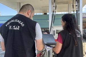 Operação encontra problemas em mais de um terço das bombas em postos de combustível no Paraná