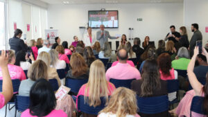 Comissão de Cultura realiza evento do Outubro Rosa e reforça importância do diagnóstico precoce do câncer de mama