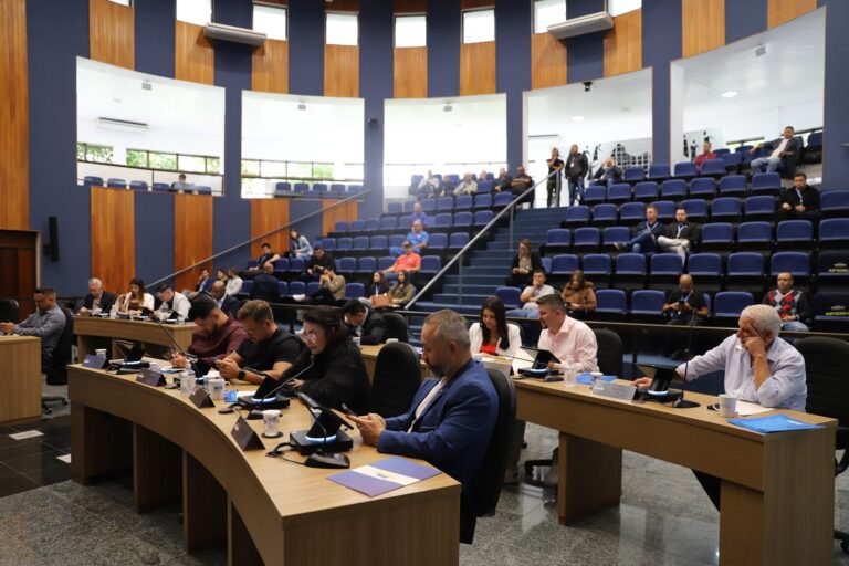 Câmara de São José dos Pinhais aprova novo Regimento Interno