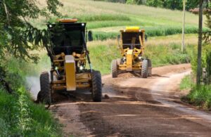 Prefeitura intensifica trabalho de patrolamento e melhora as condições das vias de São José dos Pinhais