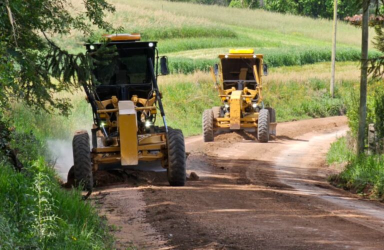 Prefeitura intensifica trabalho de patrolamento e melhora as condições das vias de São José dos Pinhais