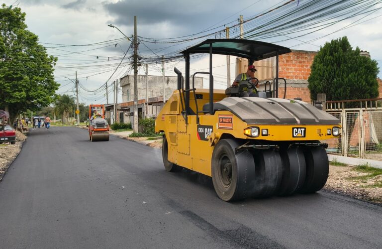 Pavimentação melhora acesso e mobilidade na Rua Guarani, no bairro Cristal, em São José dos Pinhais