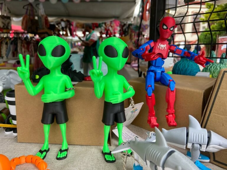 Feira da Primavera movimenta o centro de São José dos Pinhais com artesanato e sabores locais