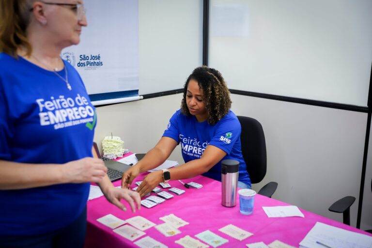 Feirão de Empregos especial Outubro Rosa oferece mais de 300 oportunidades para mulheres