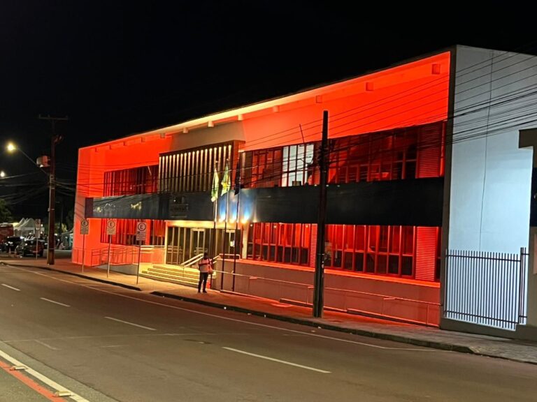 Outubro é mês de conscientização sobre a causa da espinha bífida