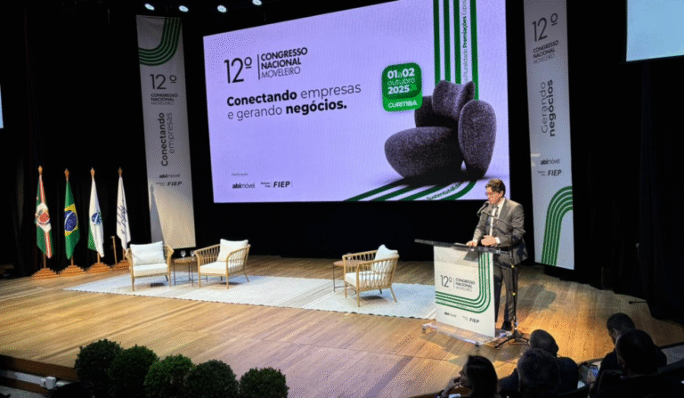 painel principal do congresso nacional moveleiro, 12&ordf; edi&ccedil;&atilde;o