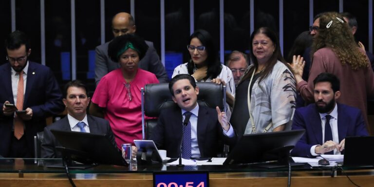 Câmara aprova regras para julgamentos do STF e envia texto ao Senado