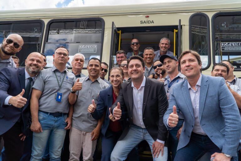 São José dos Pinhais recebe 36 novos ônibus do Governo do Estado para reforçar linhas metropolitanas