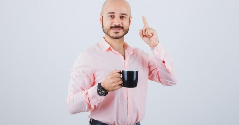 Estévia "turbina" minoxidil e melhora tratamento da calvície, diz estudo