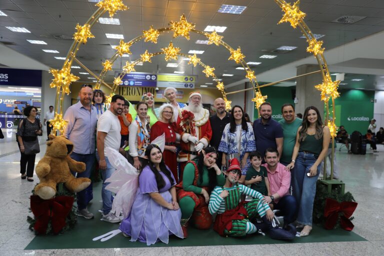 Papai Noel desembarca em São José dos Pinhais