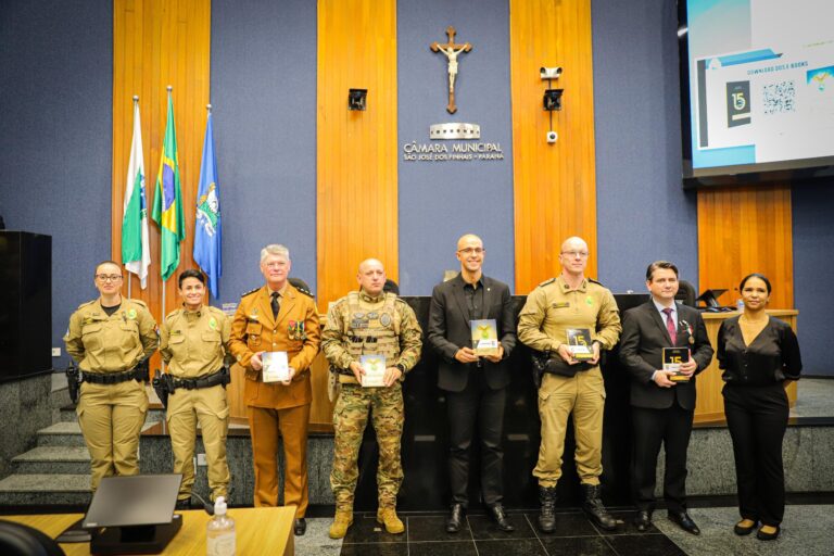 CÂMARA SEDIA SOLENIDADE DO 15º ANIVERSÁRIO DO 6º COMANDO REGIONAL DE POLÍCIA MILITAR