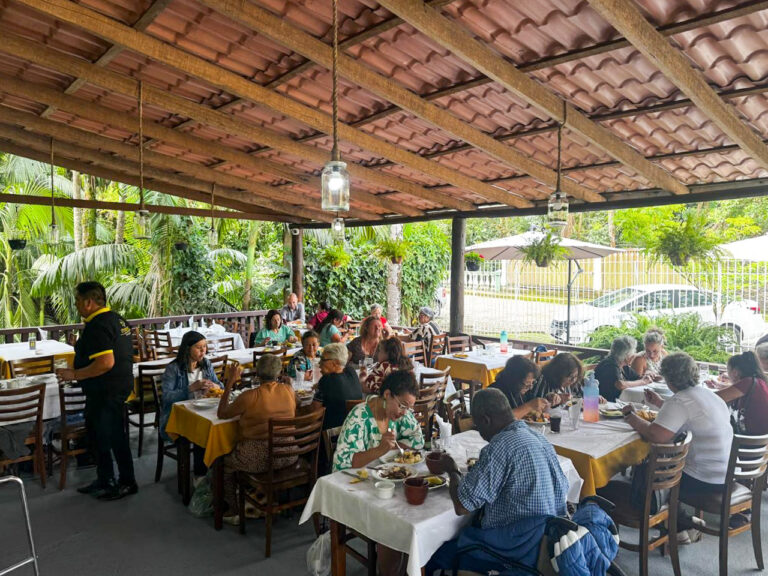 São José dos Pinhais promove passeios a pessoas idosas integrantes do Serviço do Convivência e Fortalecimento de Vínculos