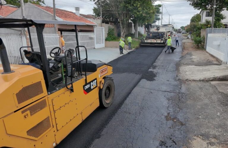 Rua Expedicionário Silvestre Skodowski, no Quissisana, é revitalizada com recapeamento asfáltico 