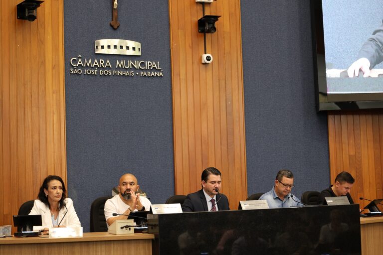 Câmara vota projetos que atualizam a legislação tributária