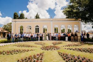 Ato cívico no Paço Municipal celebra 173 anos de emancipação política de São José dos Pinhais