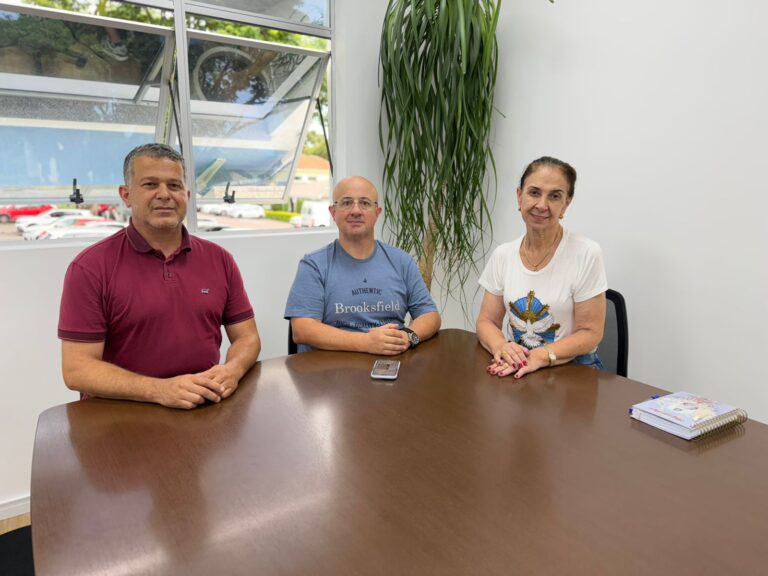 Prefeitura de São José dos Pinhais reajusta valores da bolsa-auxílio do Programa de Estágio