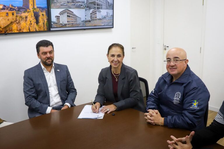 Prefeitura de São José dos Pinhais firma parceria com Senac e amplia oferta de cursos de qualificação profissional