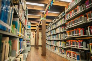 Biblioteca pública de São José dos Pinhais disponibiliza obras exigidas no Vestibular da UFPR