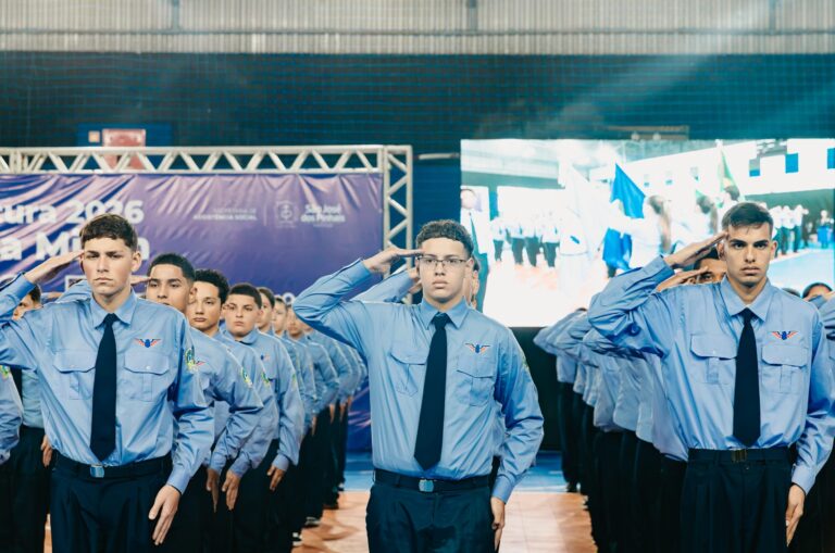 Programa Guarda Mirim de São José dos Pinhais celebra formação de 160 adolescentes